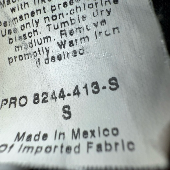 Colorful Turtle Print Scrub Top - Picture 2 of 3